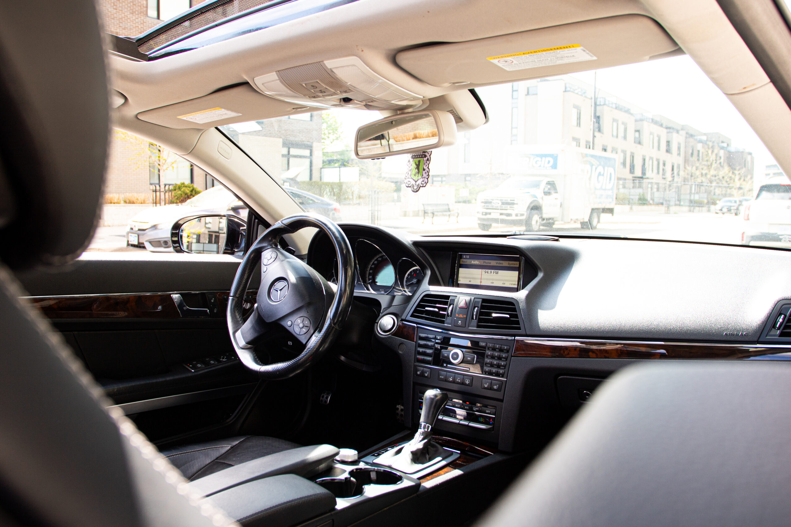 2010 Mercedes-Benz C207 E550